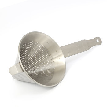 Outer strainer